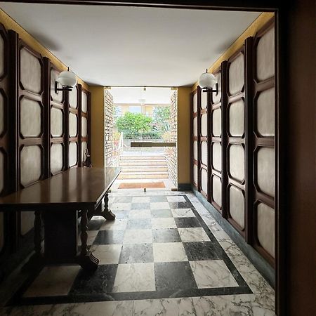 Casa Febo, In Centro Con Parcheggio Privato A 200 Mt Dal Mare Hotel Bordighera Kültér fotó