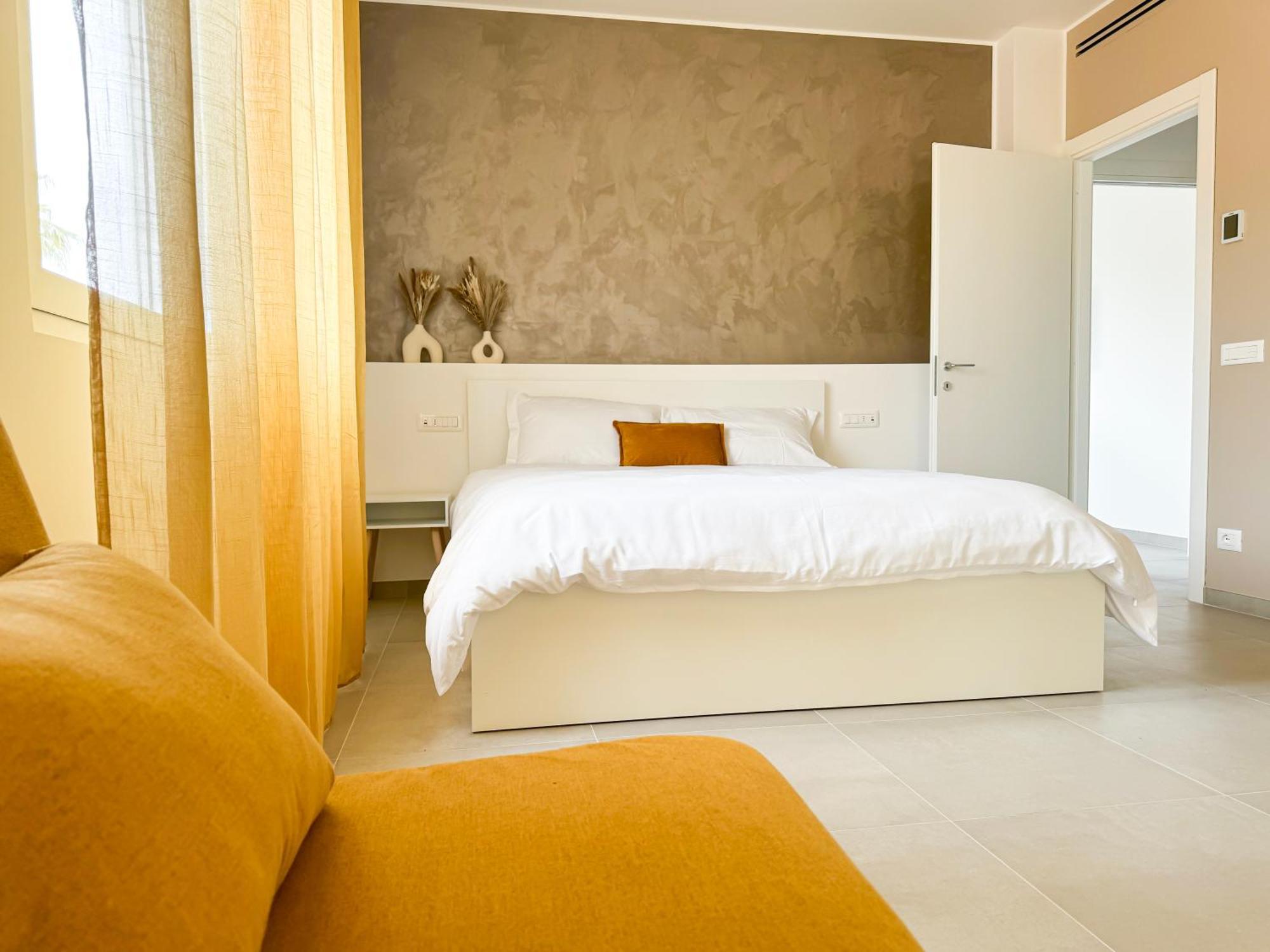 Casa Febo, In Centro Con Parcheggio Privato A 200 Mt Dal Mare Hotel Bordighera Kültér fotó